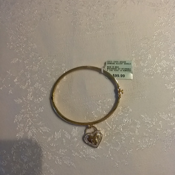 Beautiful Gold over brass Bracelet Diamond accent - Picture 7 of 8